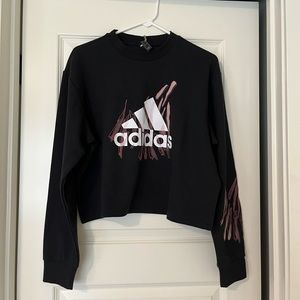 Cropped Adidas Sweatshirt
